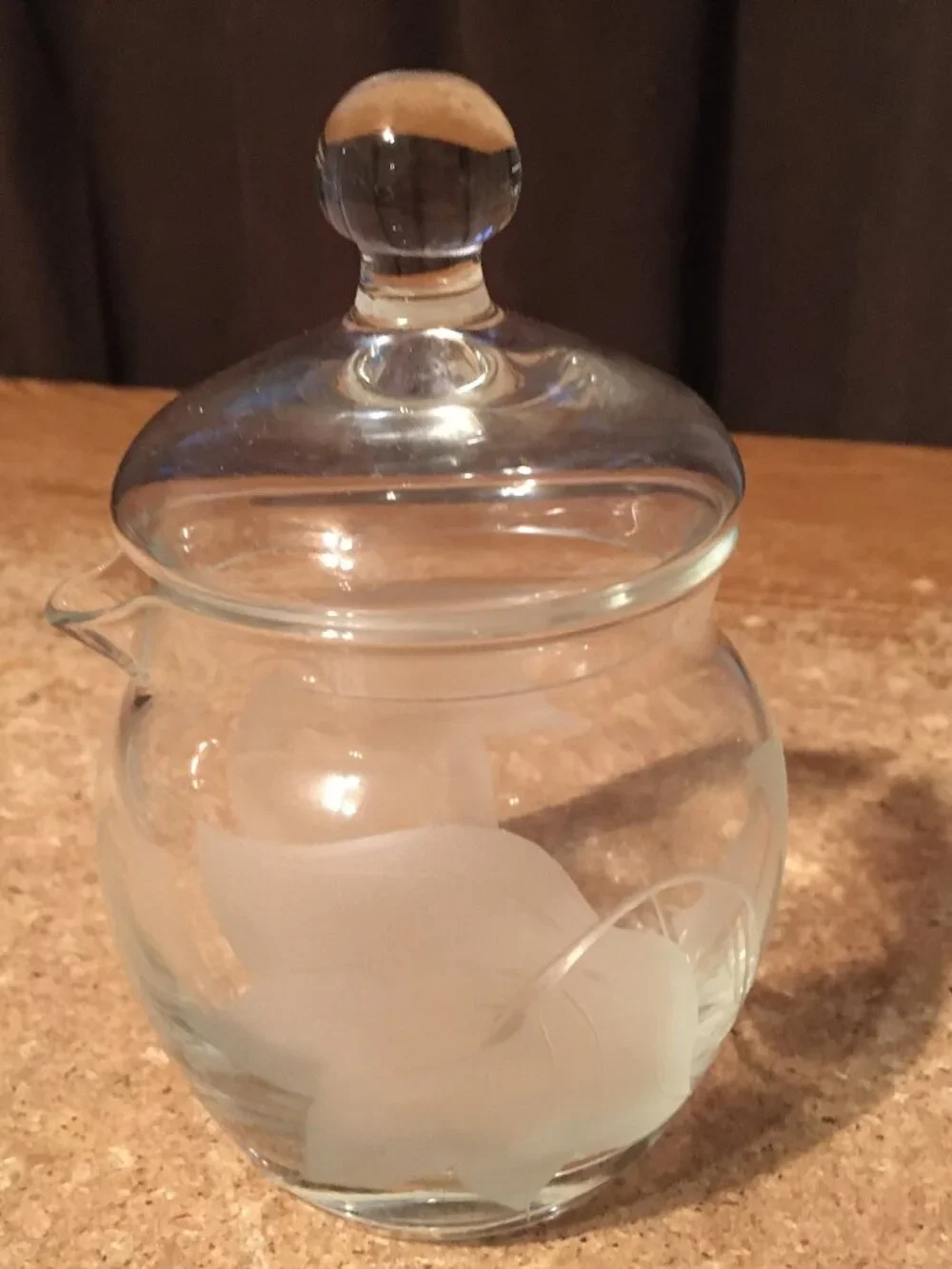 GLASS CONDIMENT JAR WITH LID FROSTED LEAVES